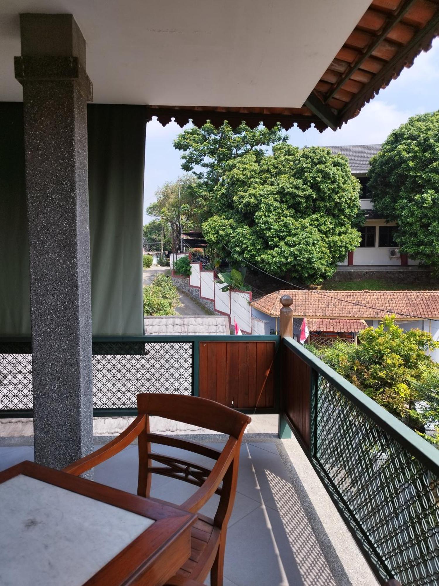 Dalem Arum Bandung Exterior foto
